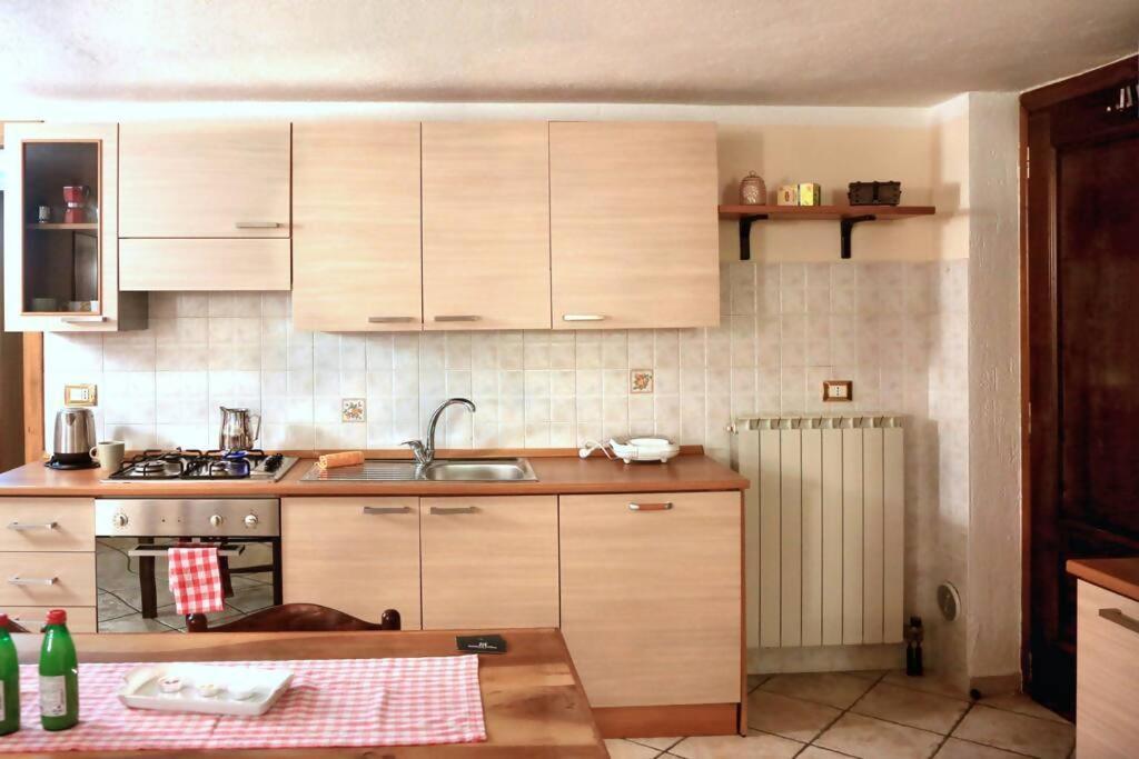 Dimora Gilles Aosta Valley Bard Room photo